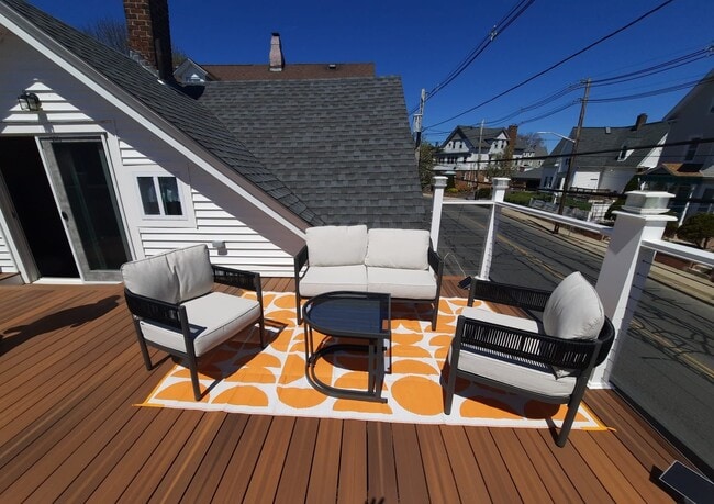 Photo - 252 Admiral St