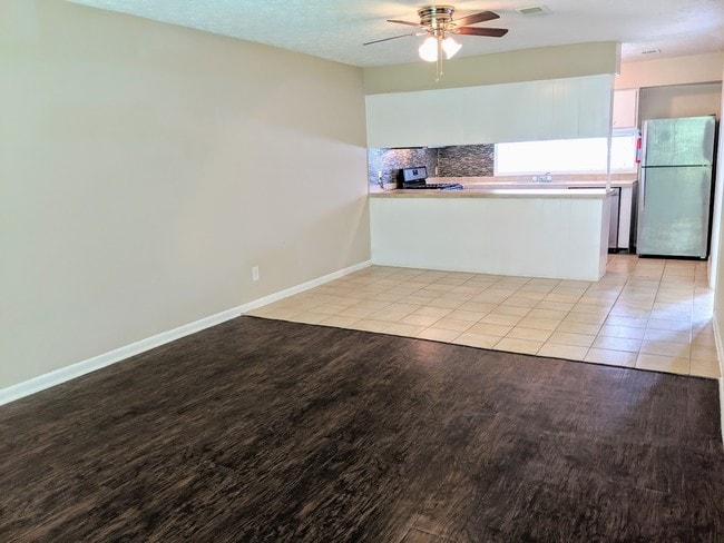 Photo - Regal Forest Apartments