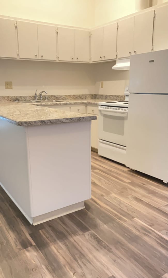 Lassen Villa Apartments