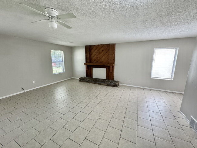 Photo - 4579 Buffer Dr