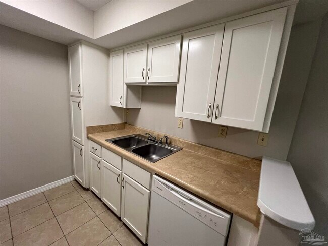 Photo - 9485 Sunnehanna Blvd