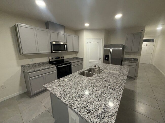 Photo - 1329 Derry Ave