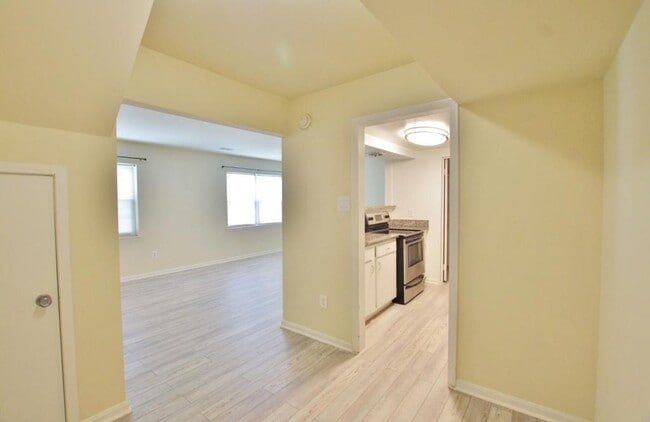 Photo - 8612 Walutes Cir