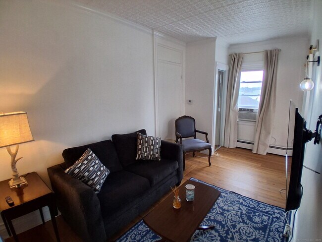 Photo - 117 Water St