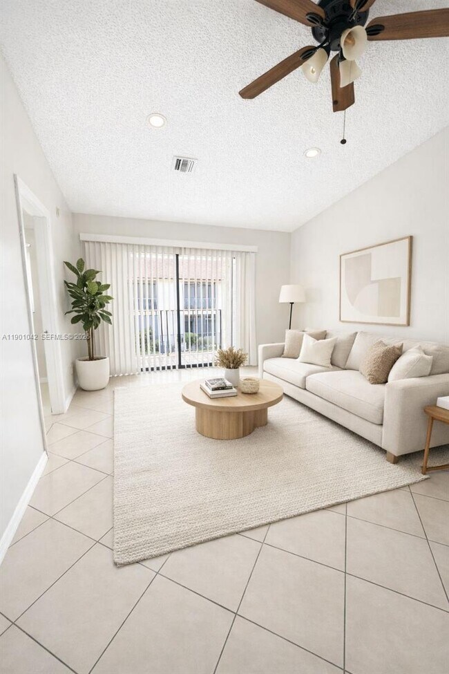 Photo - 160 NW 60th Ave Unit 6-3