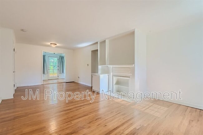 Photo - 918 Hudson St
