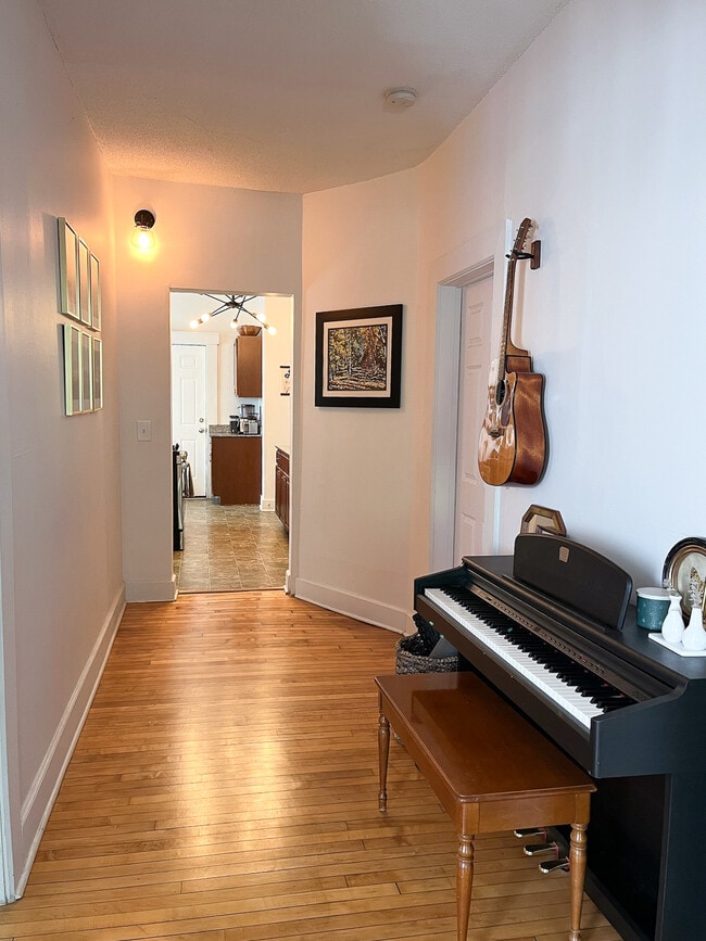 Photo - 3148 Columbus Ave Unit 1