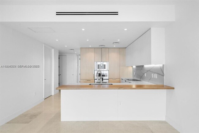 Photo - 15701 Collins Ave Unidad 2803