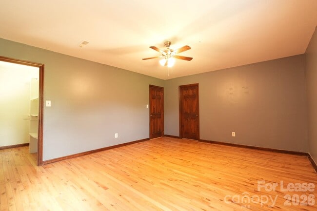 Photo - 5501 Biederbeck Dr