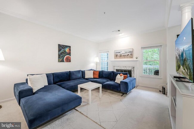 Photo - 1700 Lake Shore Crest Dr Unit 25