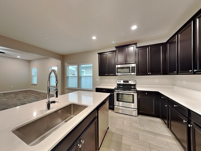 Photo - 1148 Silver King Rd