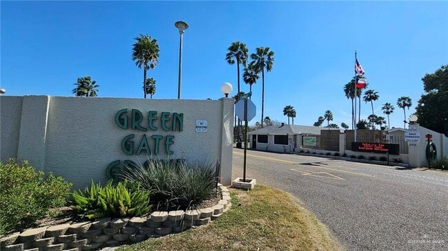 Photo - 21 Meadowlark St