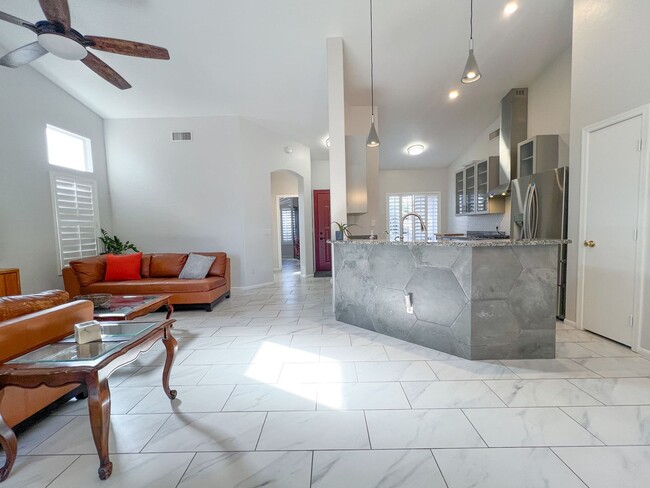 Photo - FURNISHED HOUSE - COTTONWOOD- DEL WEBB COTTONWOOD RANCH COMMUNITY