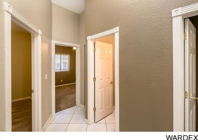 Photo - 4 Bedroom House Across from Golf Course! *HOME IS CURRENTLY OCCUPIED, PLEASE DO NOT DISTURB THE T...