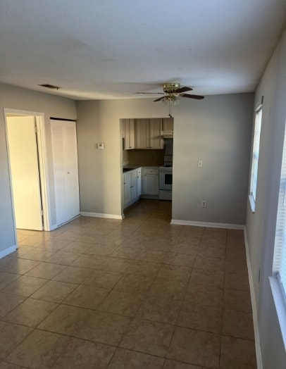 Photo - 1401 Newton Dr