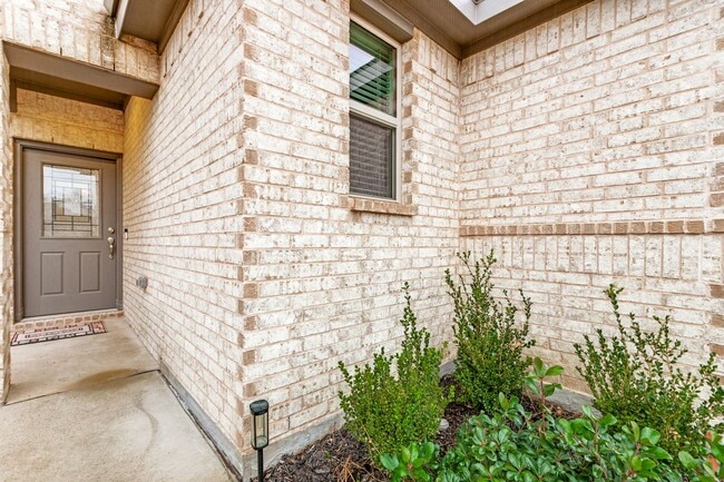 Photo - 3315 Celestial Ln