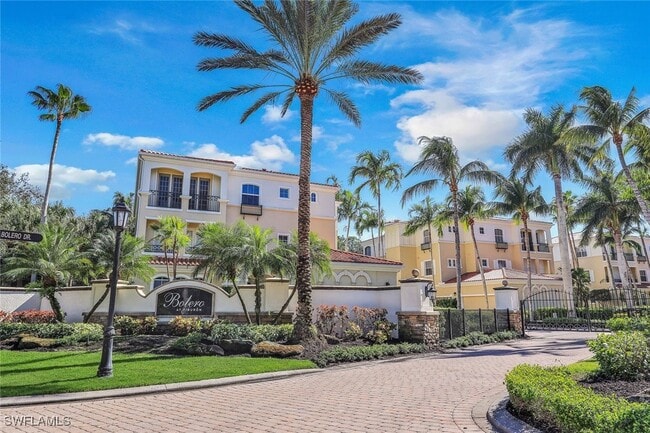 Building Photo - 2630 Bolero Dr Unit 2-3 Rental