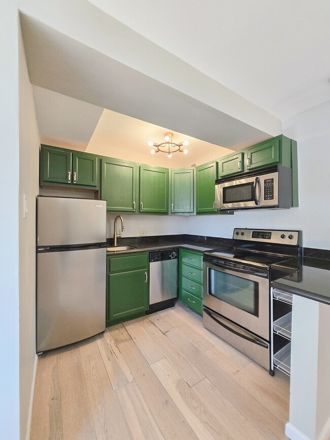 Photo - 2909 N Sheridan Rd Unit 1810