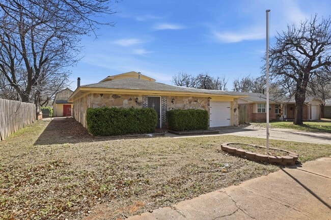 Photo - 1328 Hazelwood Dr