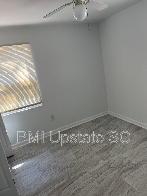 Photo - 201 Chandler Dr Unit Apt 32C