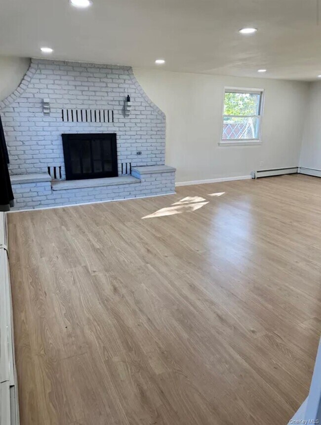 Photo - 86 Sycamore Ln