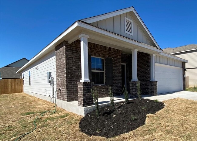 Photo - 716 Red Barn Bnd