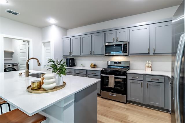 Photo - 2122 Mossfield Ln