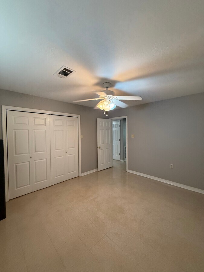 Photo - Crystal Lake Apartments Unidad 12