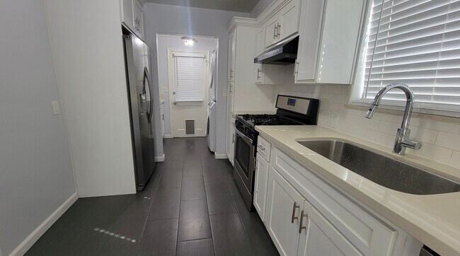 Photo - 252 N Canyon Blvd