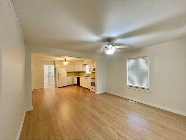 Photo - 3109 Joyce Ave