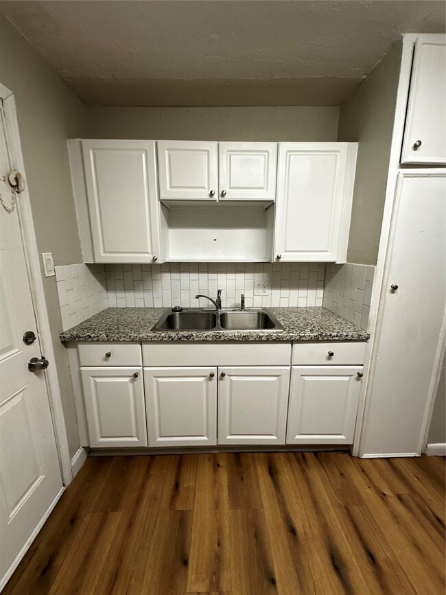 Building Photo - 7339 Eisenhower Rd