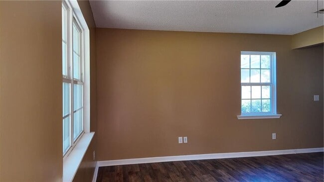 Photo - 108 Gatewood Dr