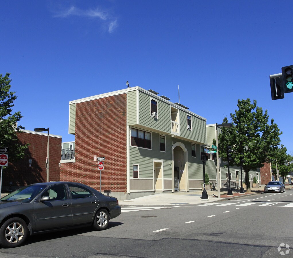 Mishawum Park - Mishawum Park