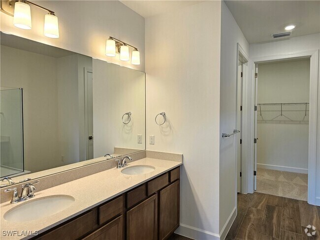Building Photo - 24835 Marina Del Ray Dr Rental