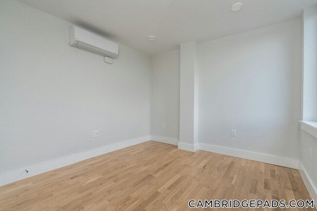 Photo - 334 Harvard St Unidad A6