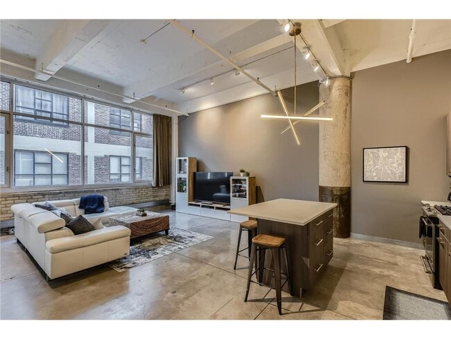 Photo - 700 N Washington Ave Unit 409