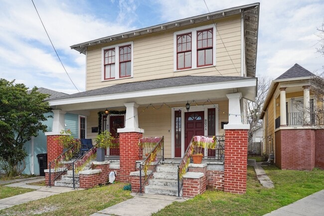 Photo - 802 Taft Pl