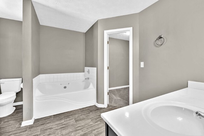 Photo - 732 Shadow Lake Dr