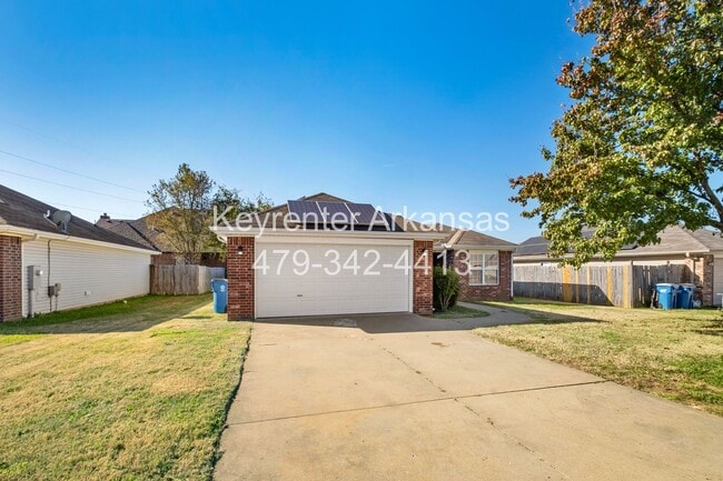 Photo - Eco-Friendly Solar Home in Bentonville!