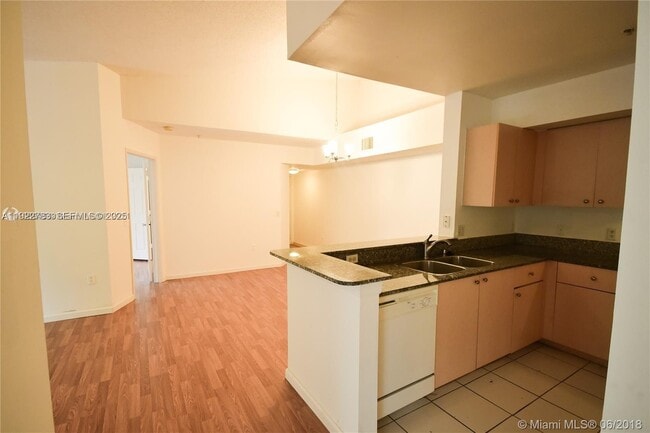 Photo - 2427 Centergate Dr Unit 306