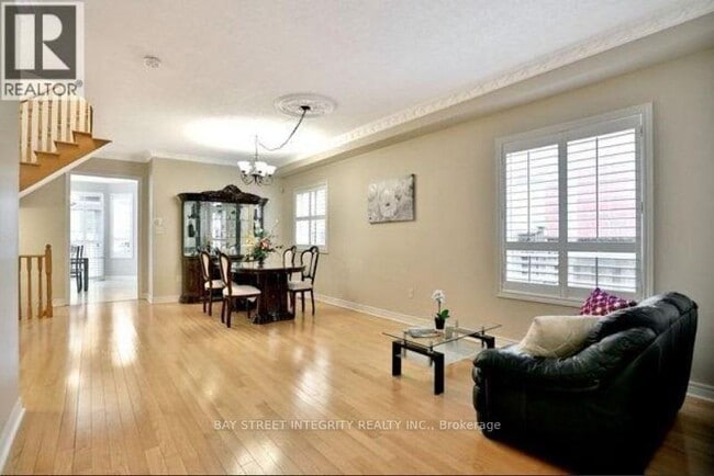 Photo - 1383 Liverpool St