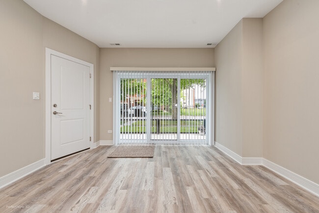 Photo - 6530 S Maryland Ave Unidad 1