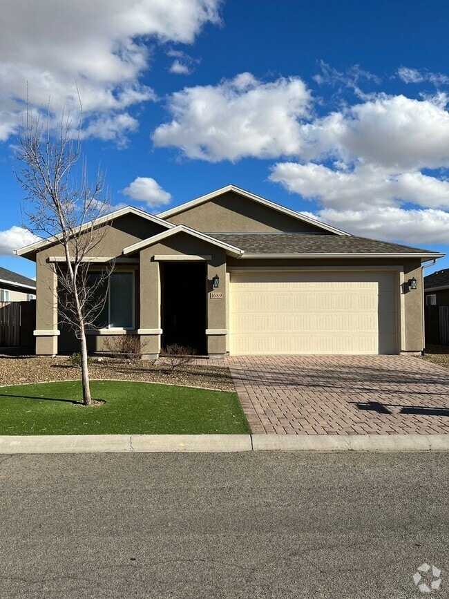 Building Photo - 3 Bedroom + Office in Highlands Ranch, Chi... Rental