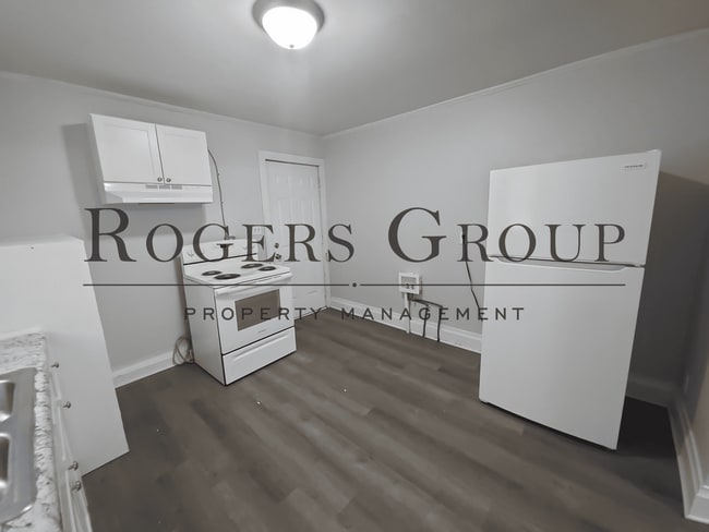 Photo - 710 Roberson St