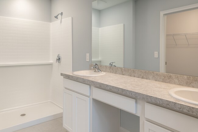 Photo - 3107 35th St W