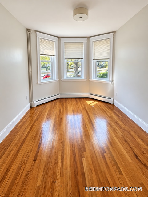 1846 Commonwealth Ave Unit 4