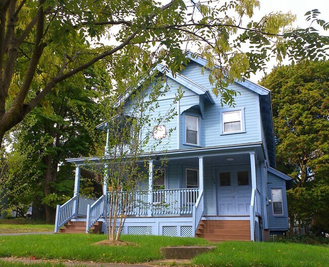 Building Photo - 556 Columbus Ave Unit Columbus 556 Rental