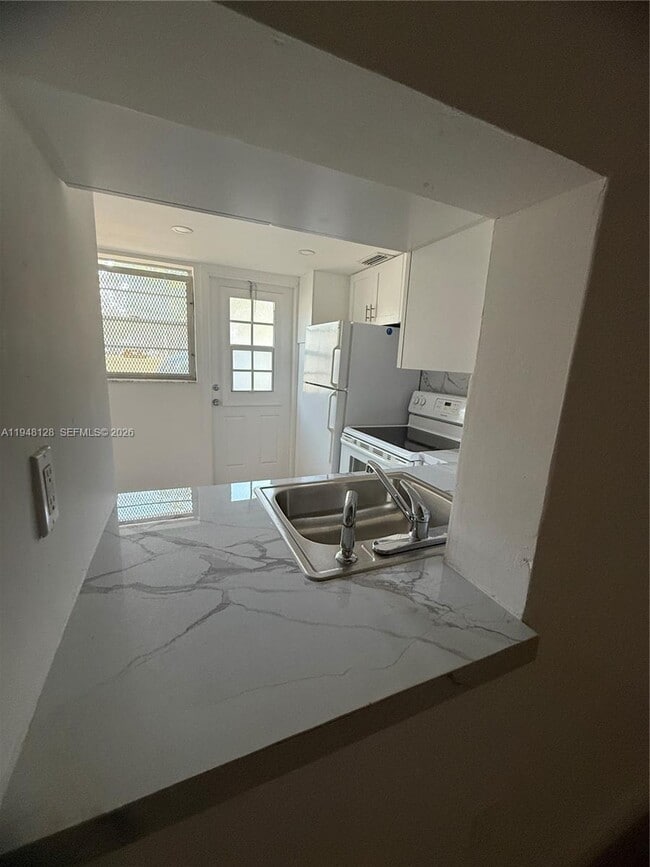 Photo - 2820 NE 201st Terrace Unit F105