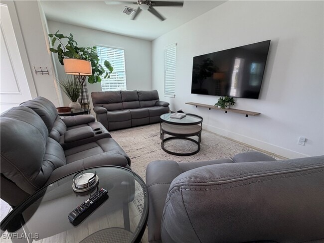 Photo - 1727 Danford St