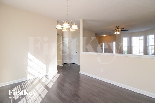 1901 Harvick Ct